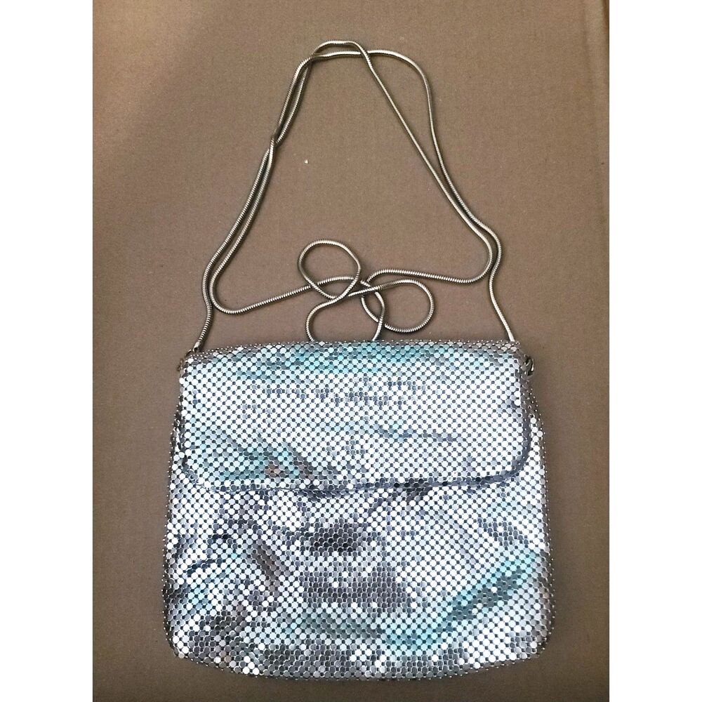 Valerie Stevens Silver Shimmering Metal Mesh Zippered Crossbody Evening Purse